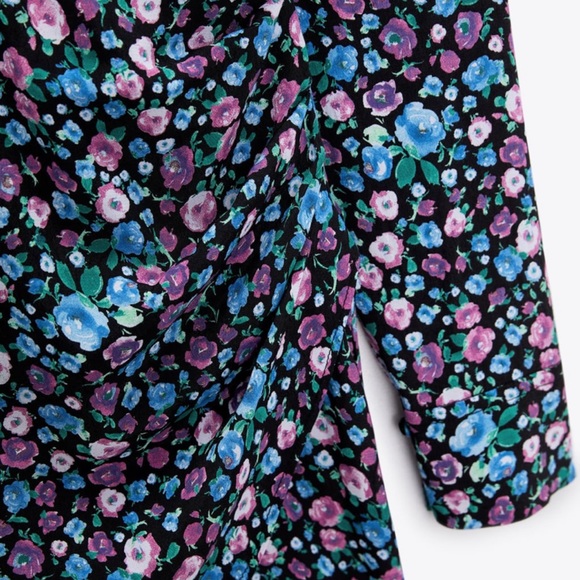 SOLD: ZARA SHORT SATIN EFFECT DRESS. Floral Print - Picture 8 of 8